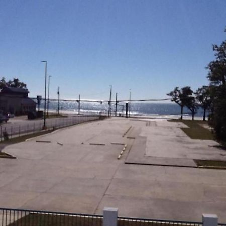 Broadway Inn Express Biloxi Esterno foto