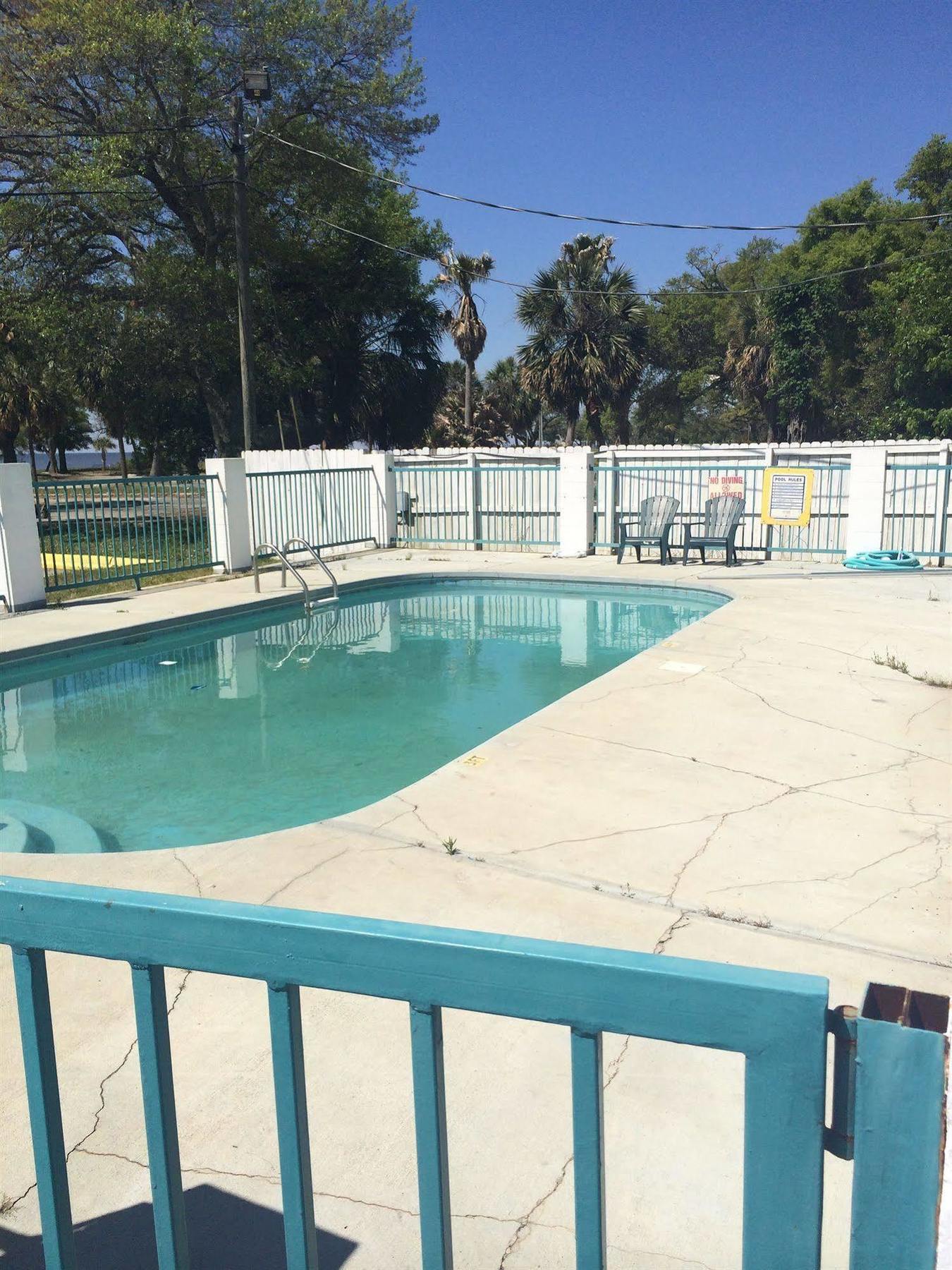 Broadway Inn Express Biloxi Esterno foto