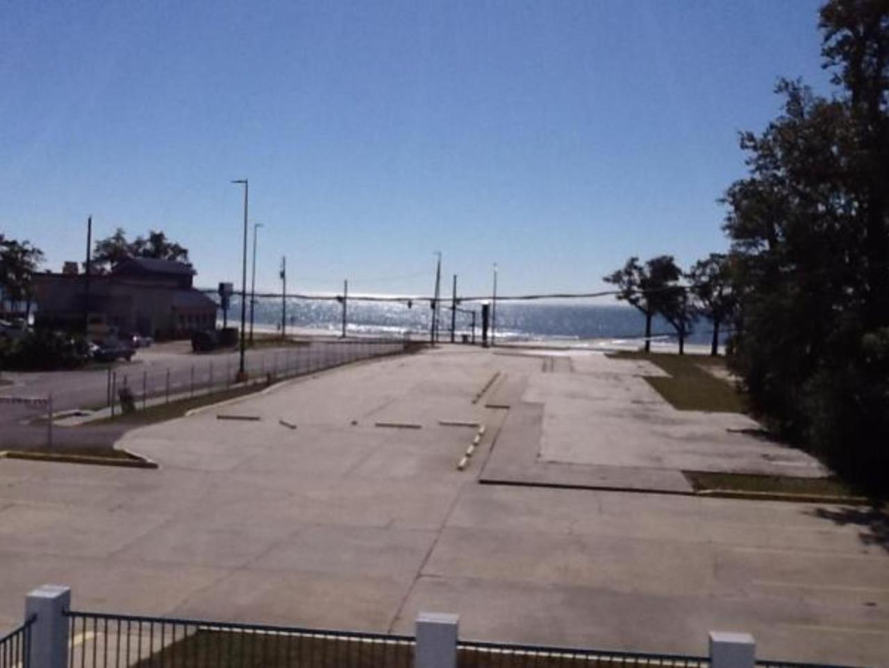 Broadway Inn Express Biloxi Esterno foto